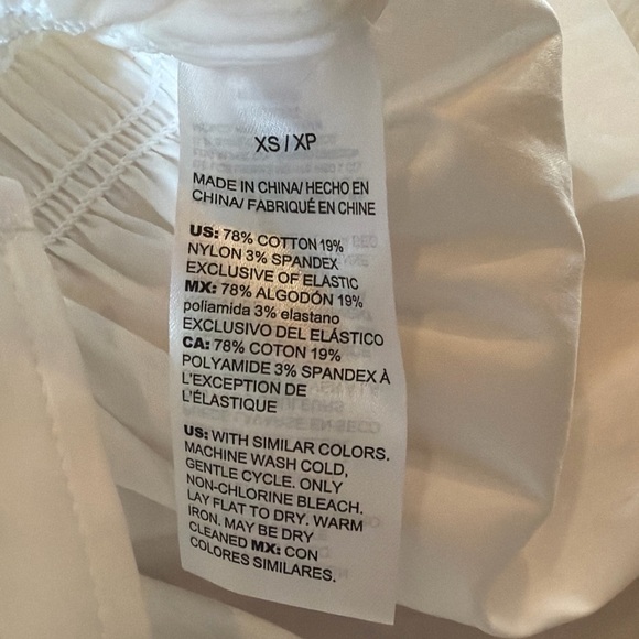 White House Black Market Smocked Waist Poplin Blouse Button Down Front Shirt XS - Picture 5 of 7